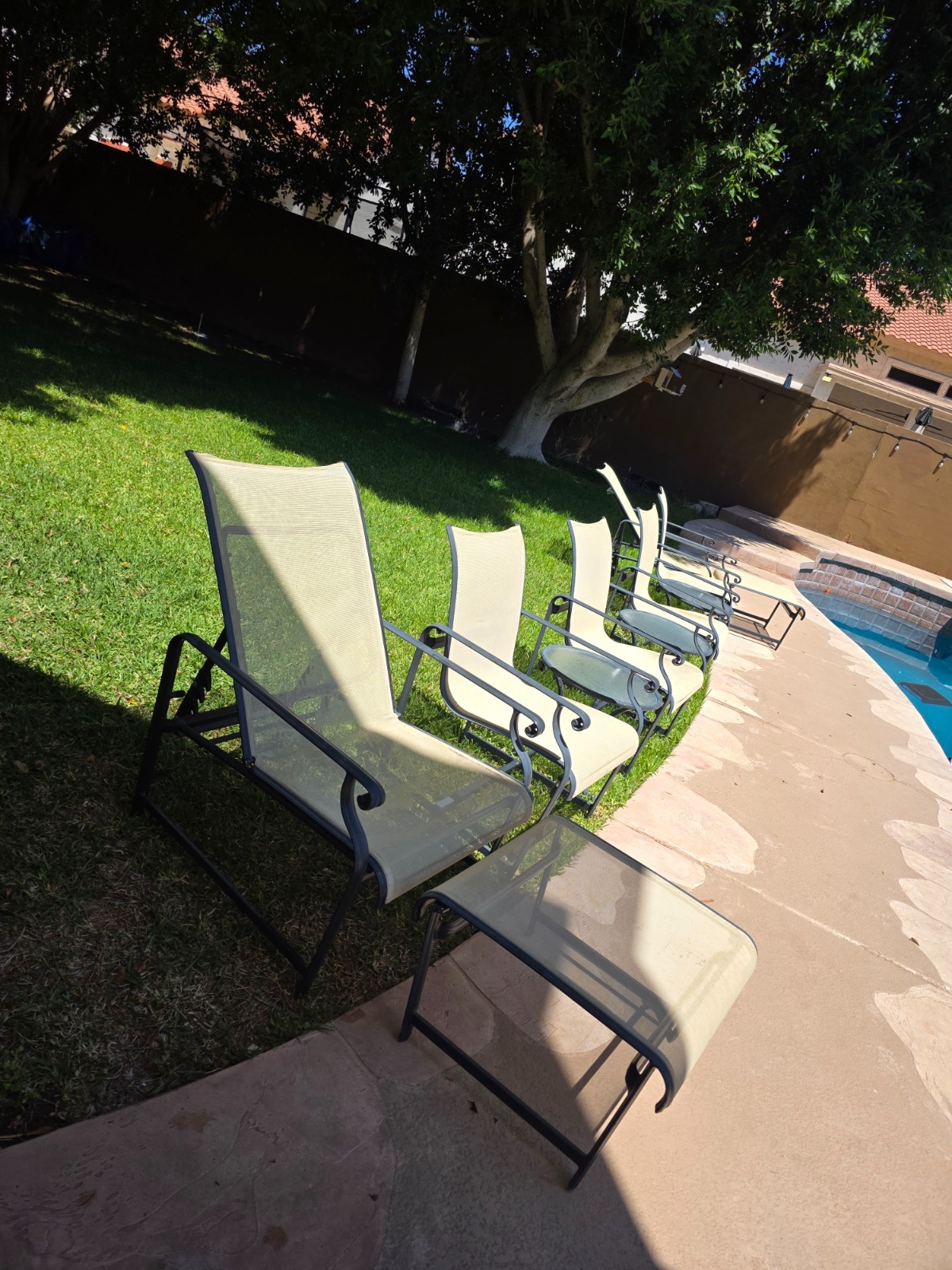brown jordan patio furniture set