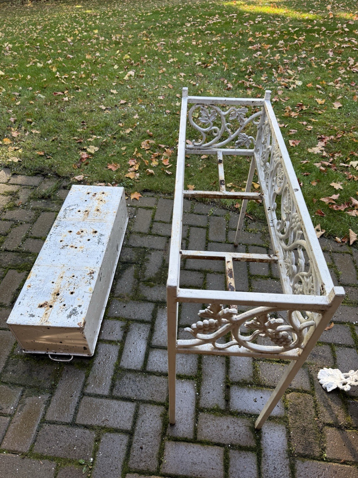 Antique Cast Iron Grapevine Victorian Outdoor Garden Furniture Suite-Set of 5
