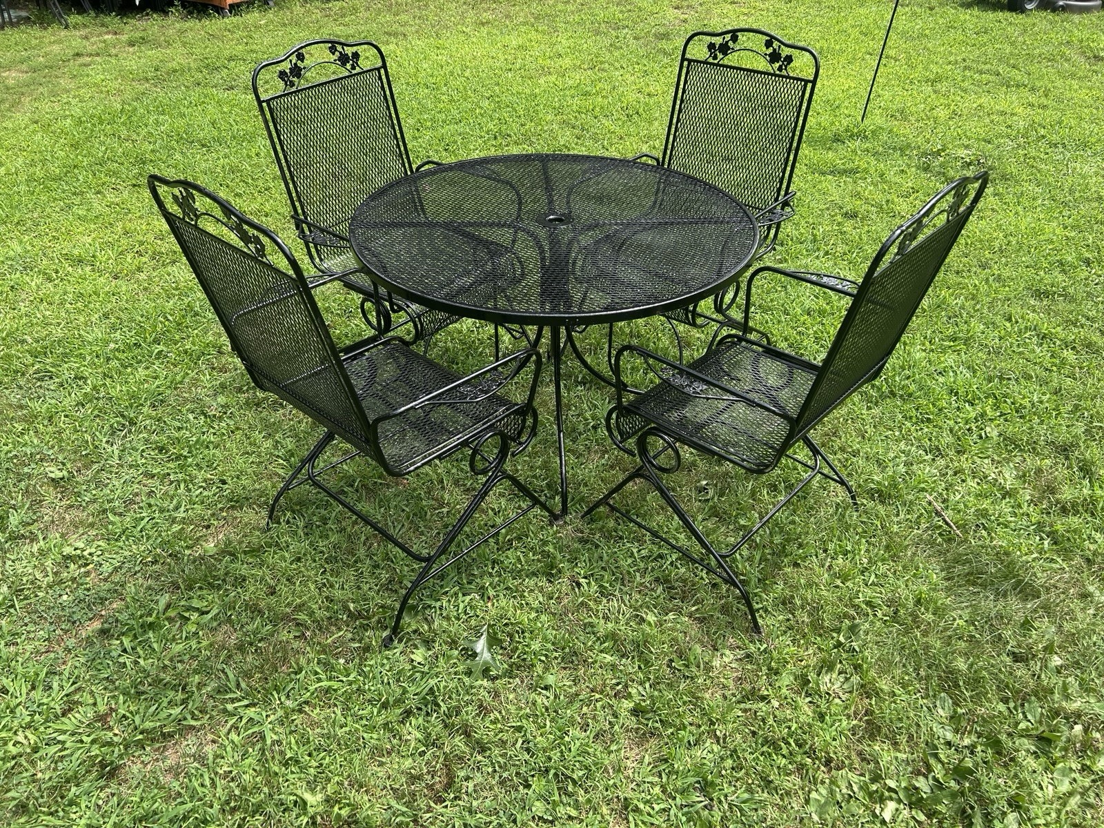 Vintage Sunbeam Wrought Iron Patio Set Table, 4 Rockers And Stand