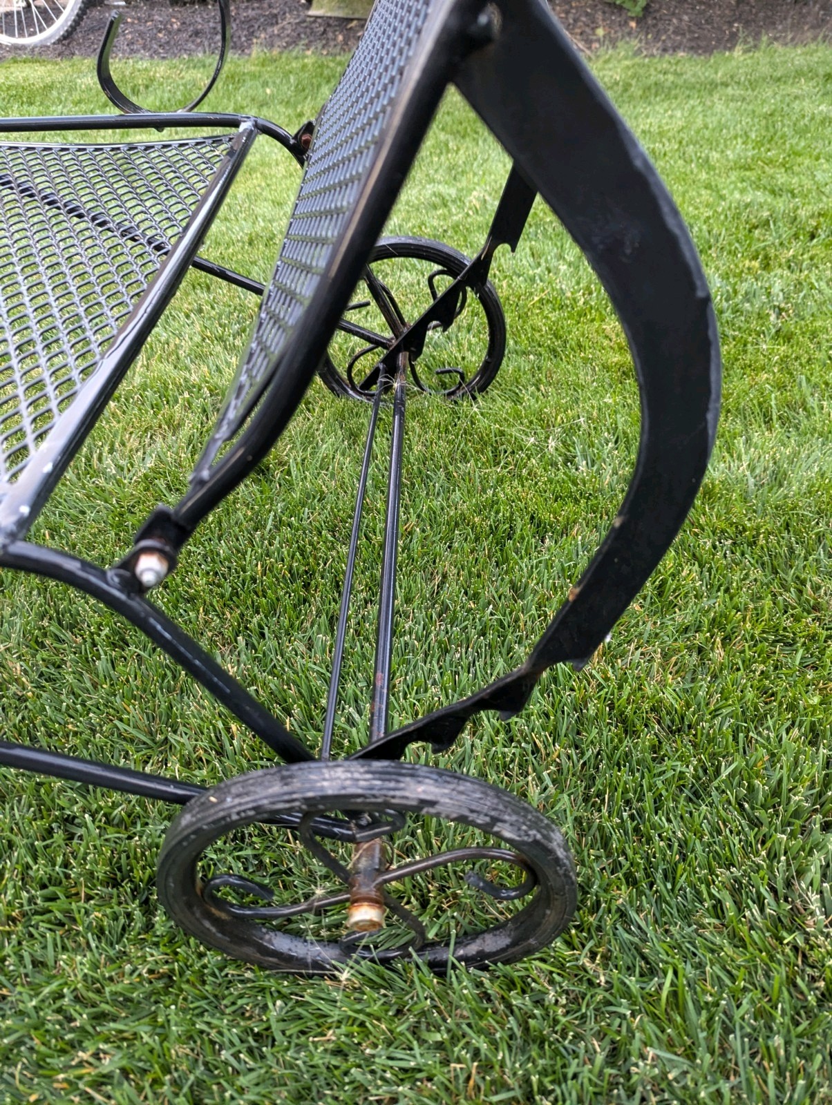 Vintage Wrought Iron Chaise Lounge Chair Patio Furniture Adjustable