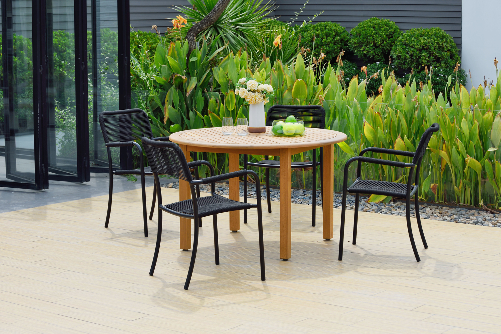 Amazonia Vaux 5-Piece Outdoor Dining Set | Teak Finish | Black Chairs