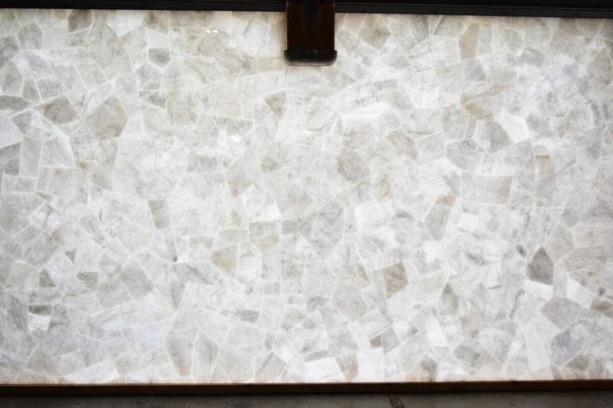 Premium White Quartz Kitchen Countertop – Elegant Modern Worktop for Luxury Home