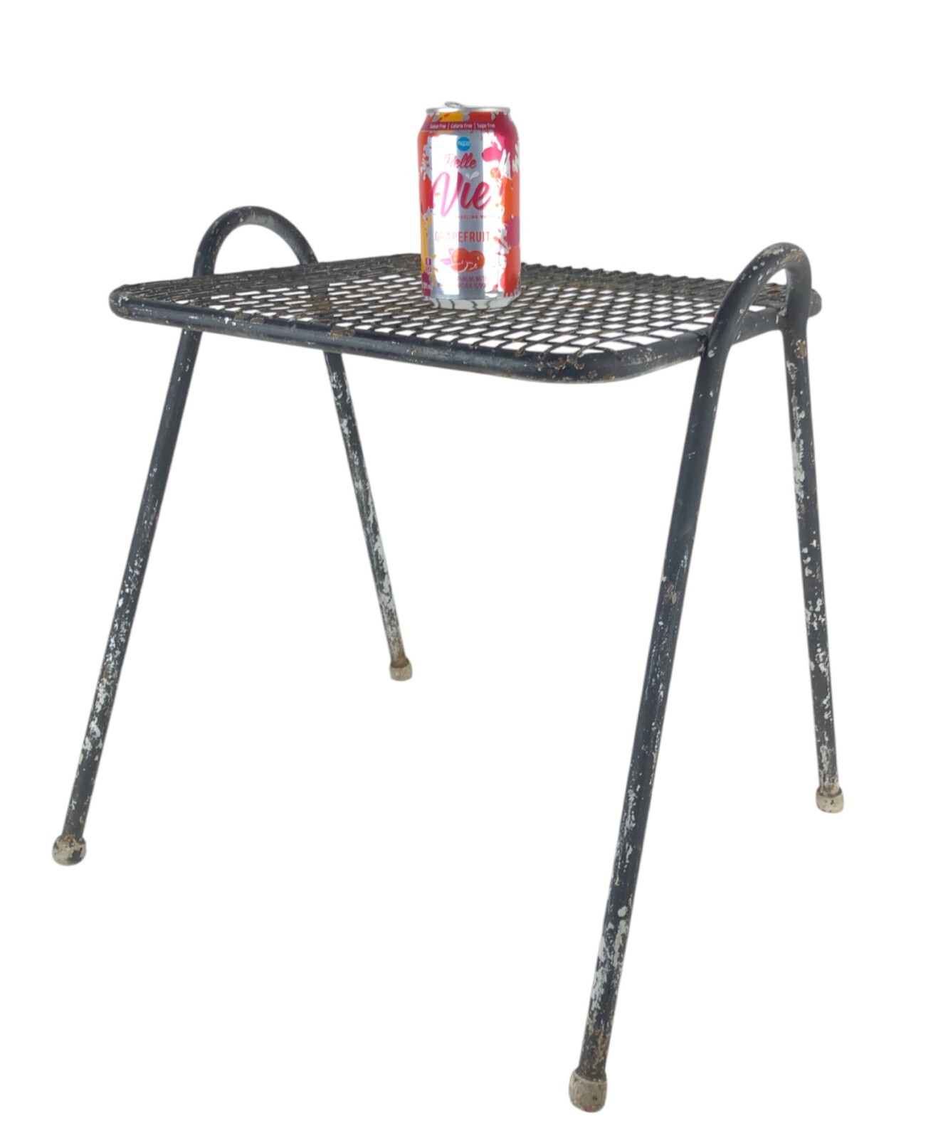 Small Vtg Mid Century Retro Outdoor Lawn Metal Wire Patio Side Table 16 x 18″