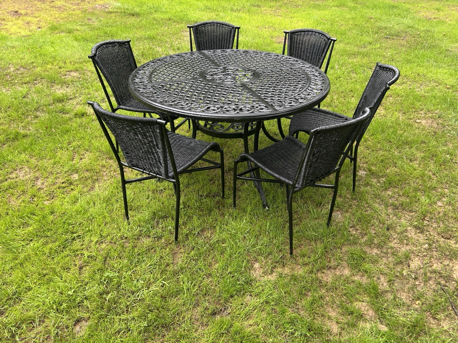 Gorgeous Cast Aluminum And Wrought Iron Patio Set Table And 6 Chairs