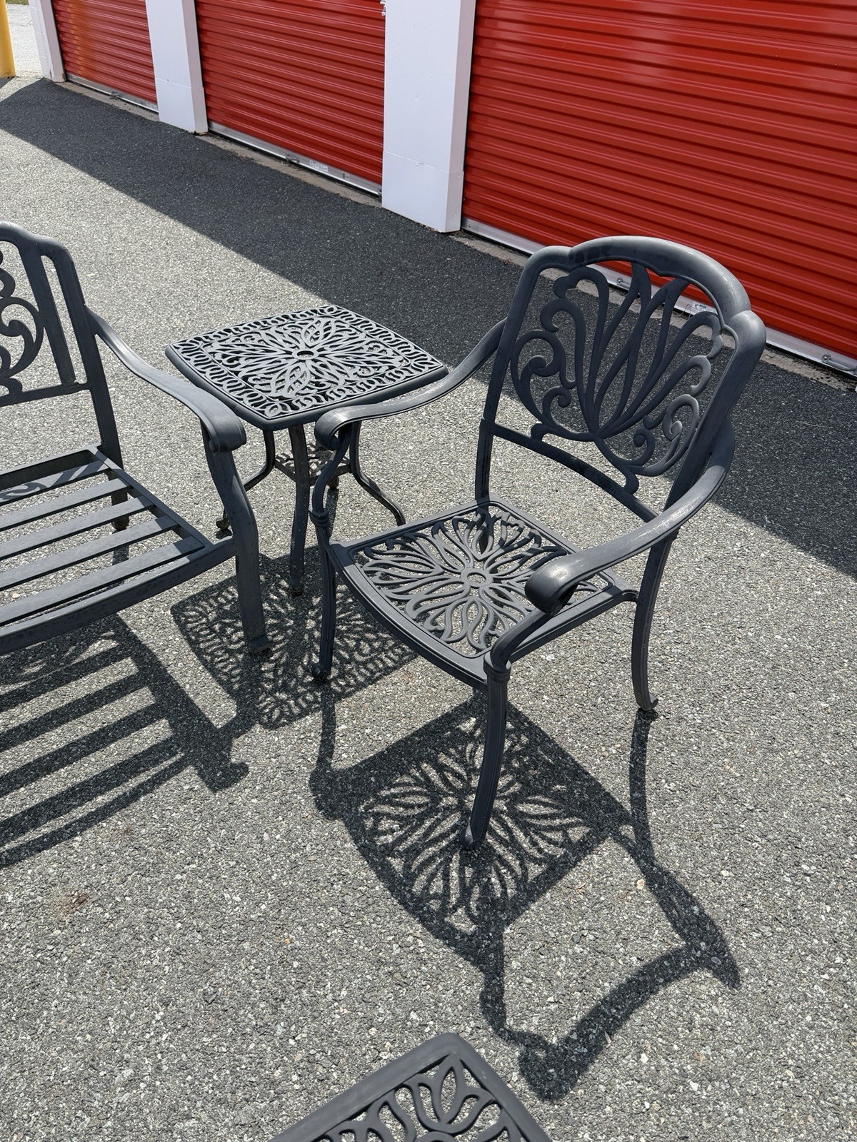 Darlee Cast Conversation Set Bench, 2 Chairs, Coffee Table, Side Table ****
