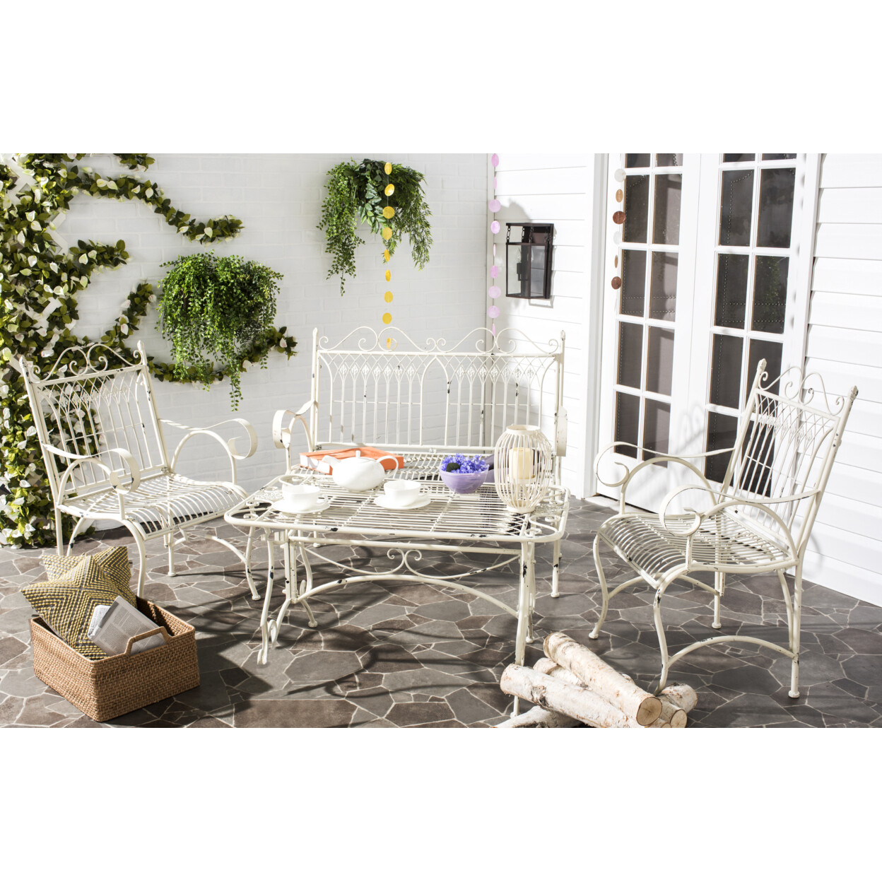 SAFAVIEH Outdoor Collection Leah 4-Piece Set | Antique White |