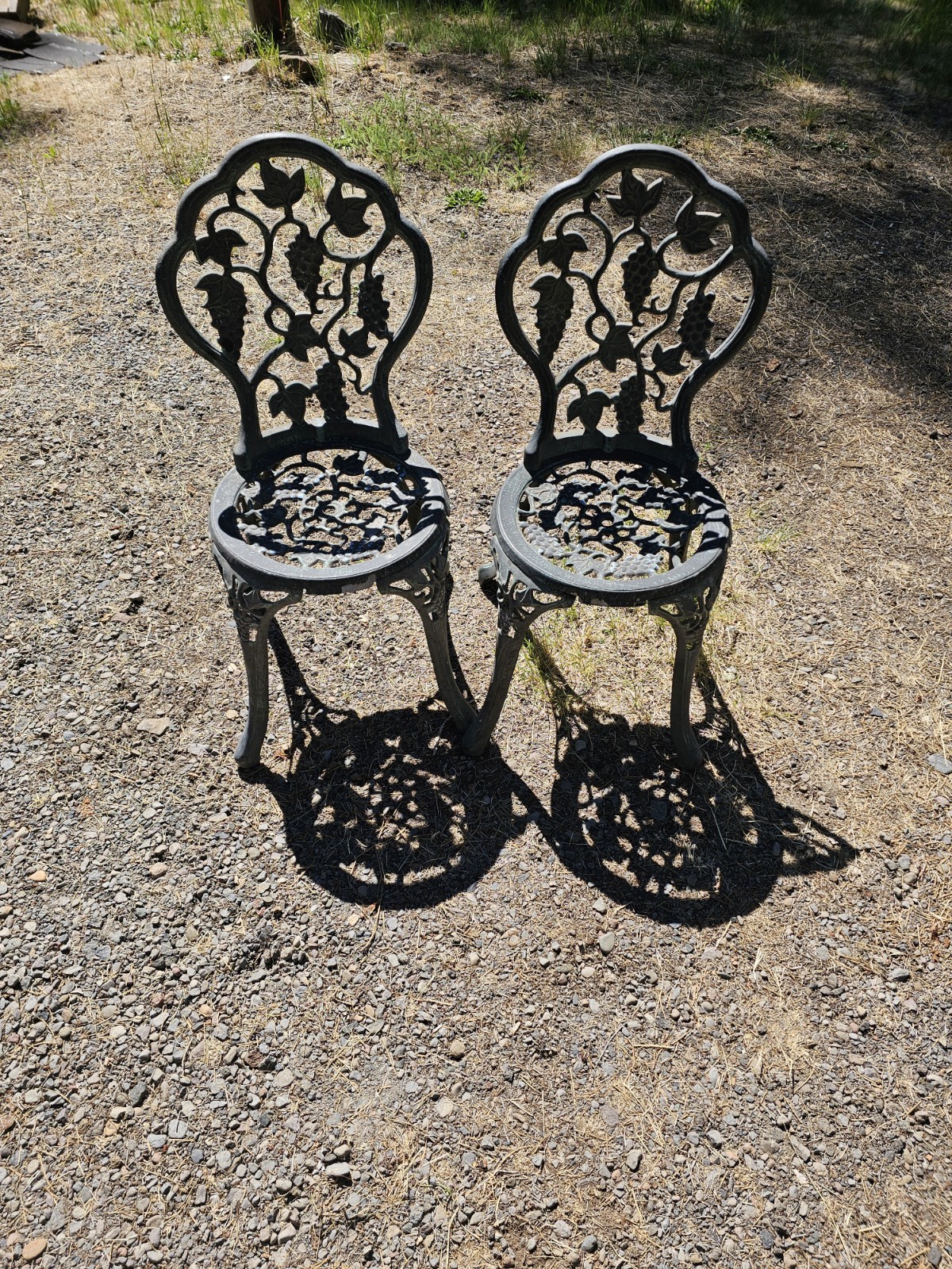 Vintage Cast Iron Grape Vine Patio Garden Chairs Set of 2 Outdoor Bistro