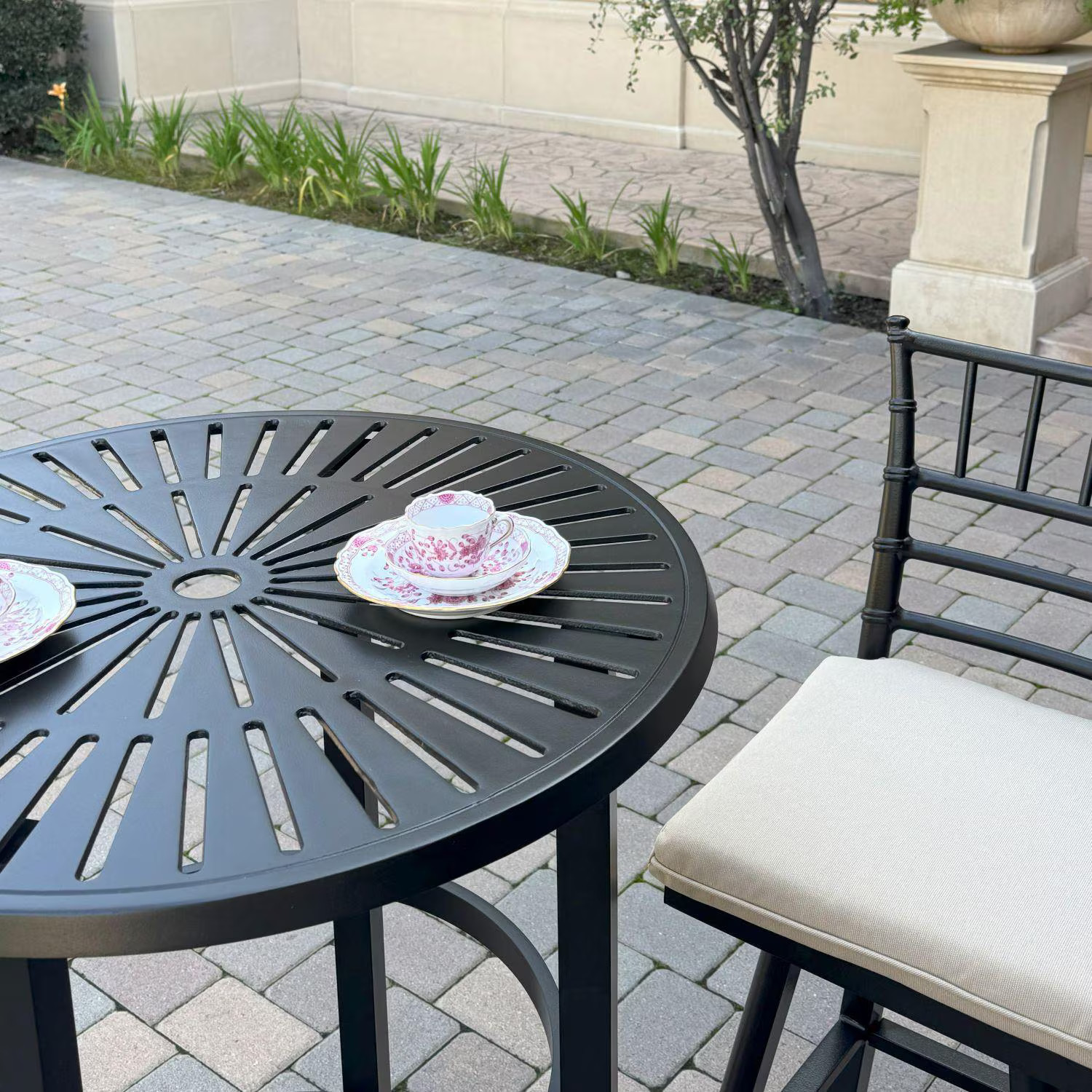Bella Aluminum 3 Pc Patio Bar Set 30-in Round Bar Table in Beige by Darlee