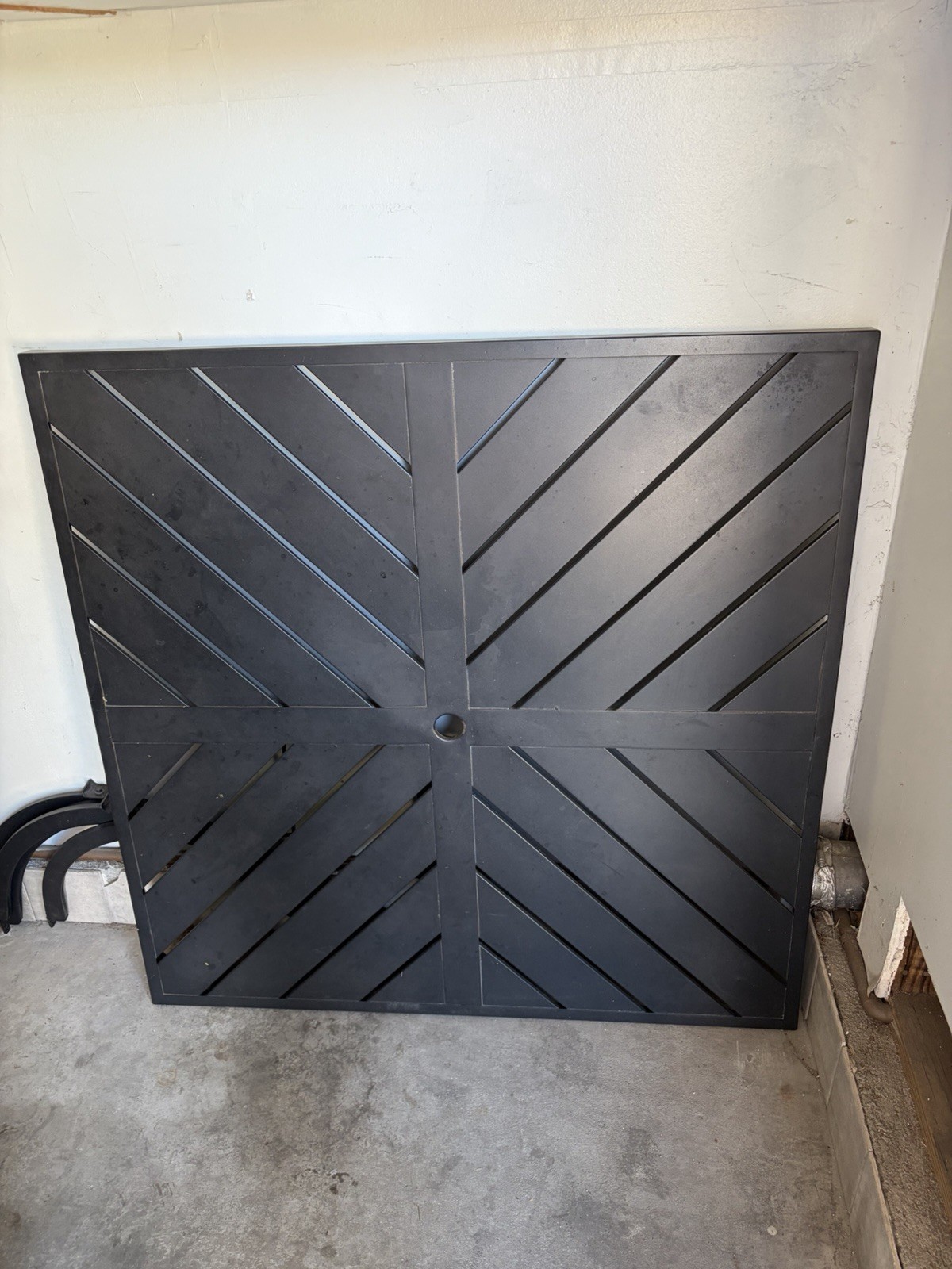 Patio Table Metal 42 X 42 & Umbrella ***Chairs Not Included***