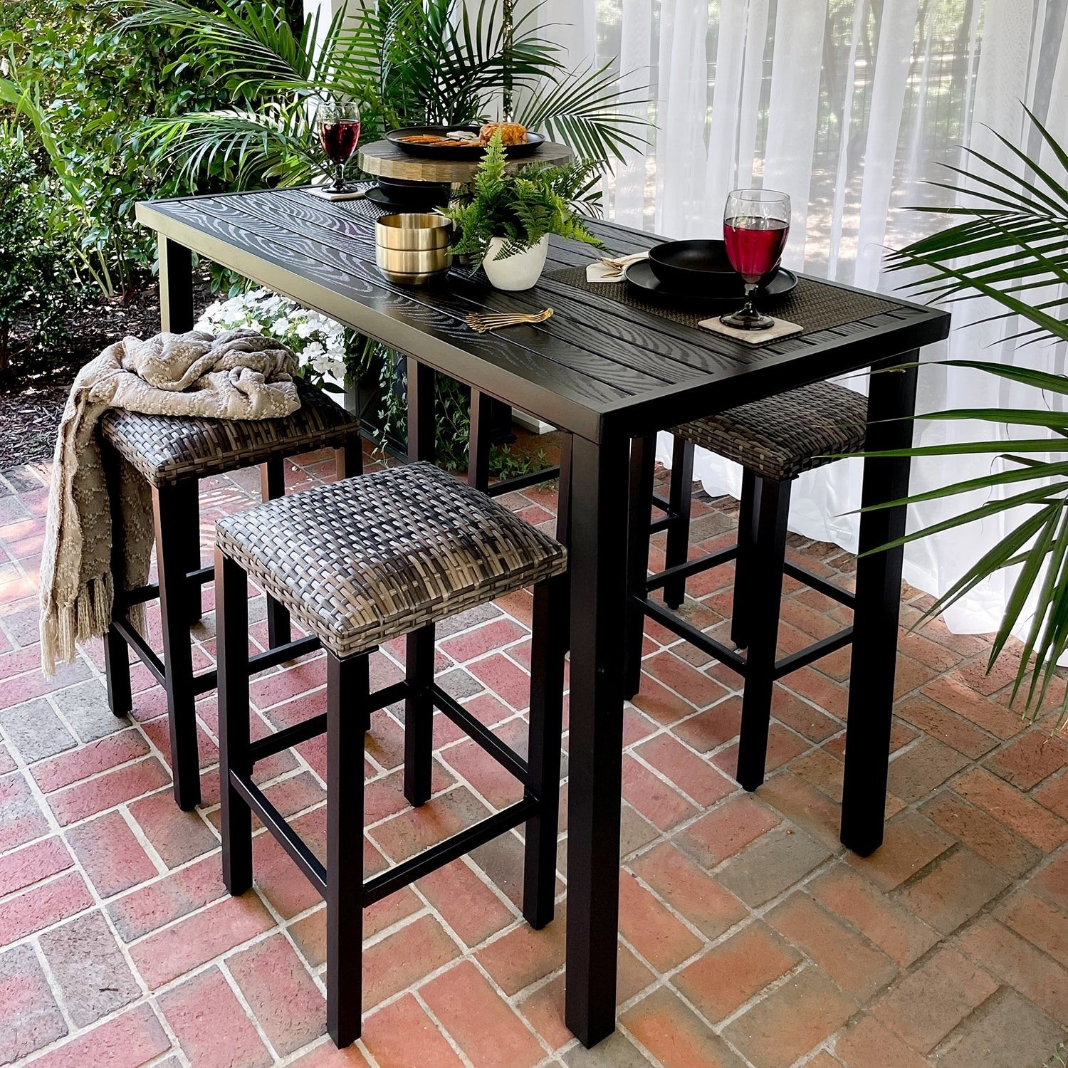 4 PCS Sturdy Patio Bar Stools with Ratten Wicker Seat