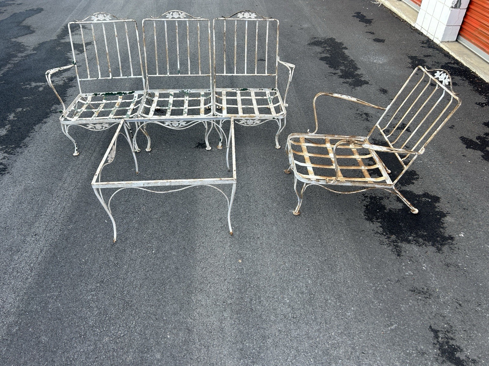 Beautiful Vintage Wrought Iron WOODARD Conversation Set ***