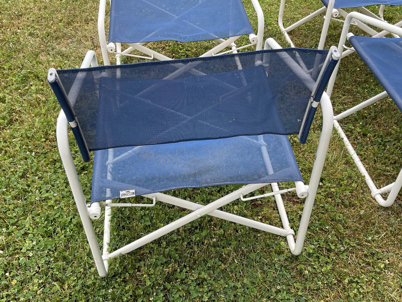 Brown Jordan Nomad Director 4 Piece Patio Chair Set — Vintage Folding Blue White