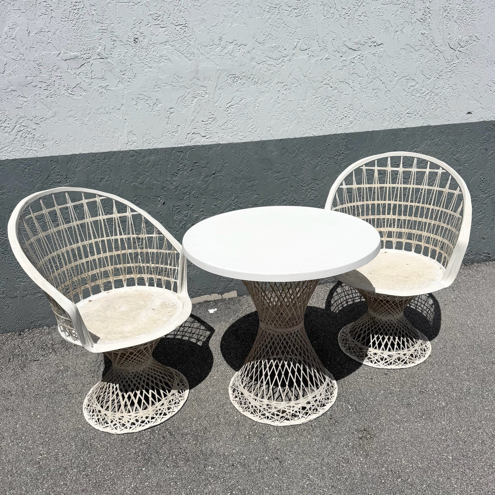 Mid Century Modern Spun Fiberglass Bistro Set – 3 Pieces