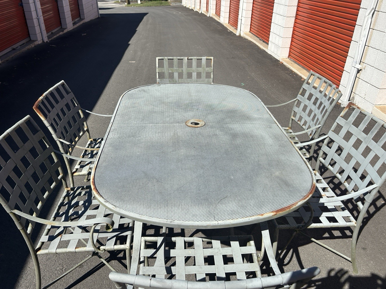 Beautiful Vintage 10 Piece Brown Jordan Patio Set *****