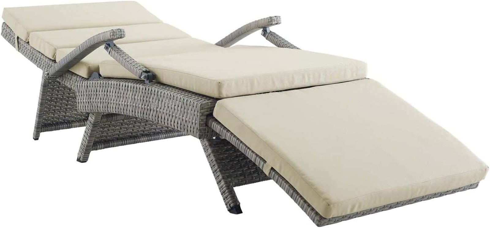 Light Gray Beige Wicker Rattan Outdoor Chaise Lounge for Patio Relaxation