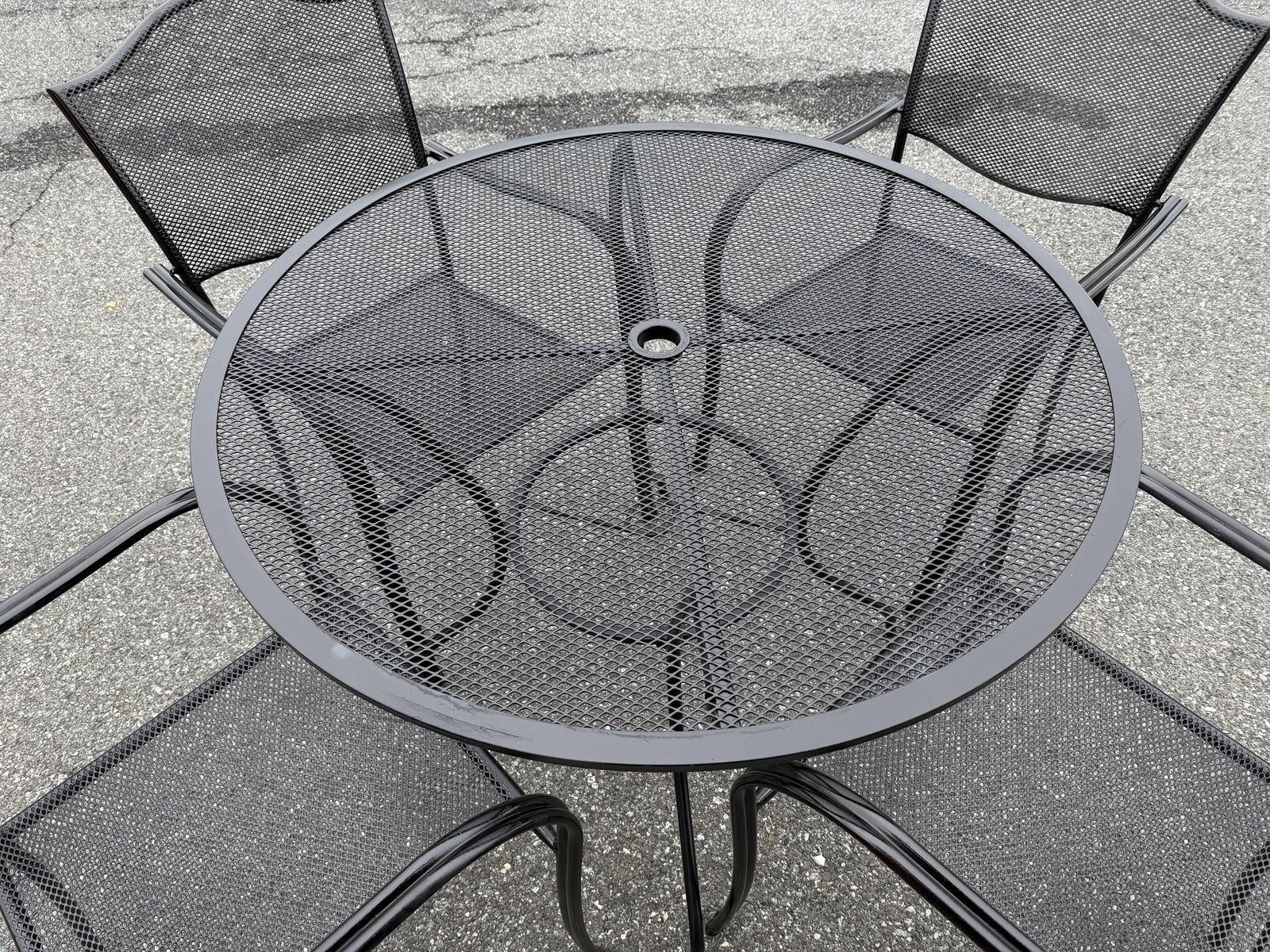Beautiful Metal Patio Set Table, 6 Chairs & Bistro Table *~
