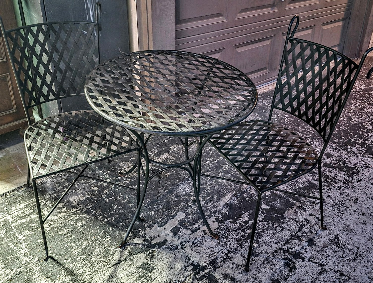 Black Metal Lattice Bistro Set Round Table & 2 Chairs, 3-Piece Seats 2