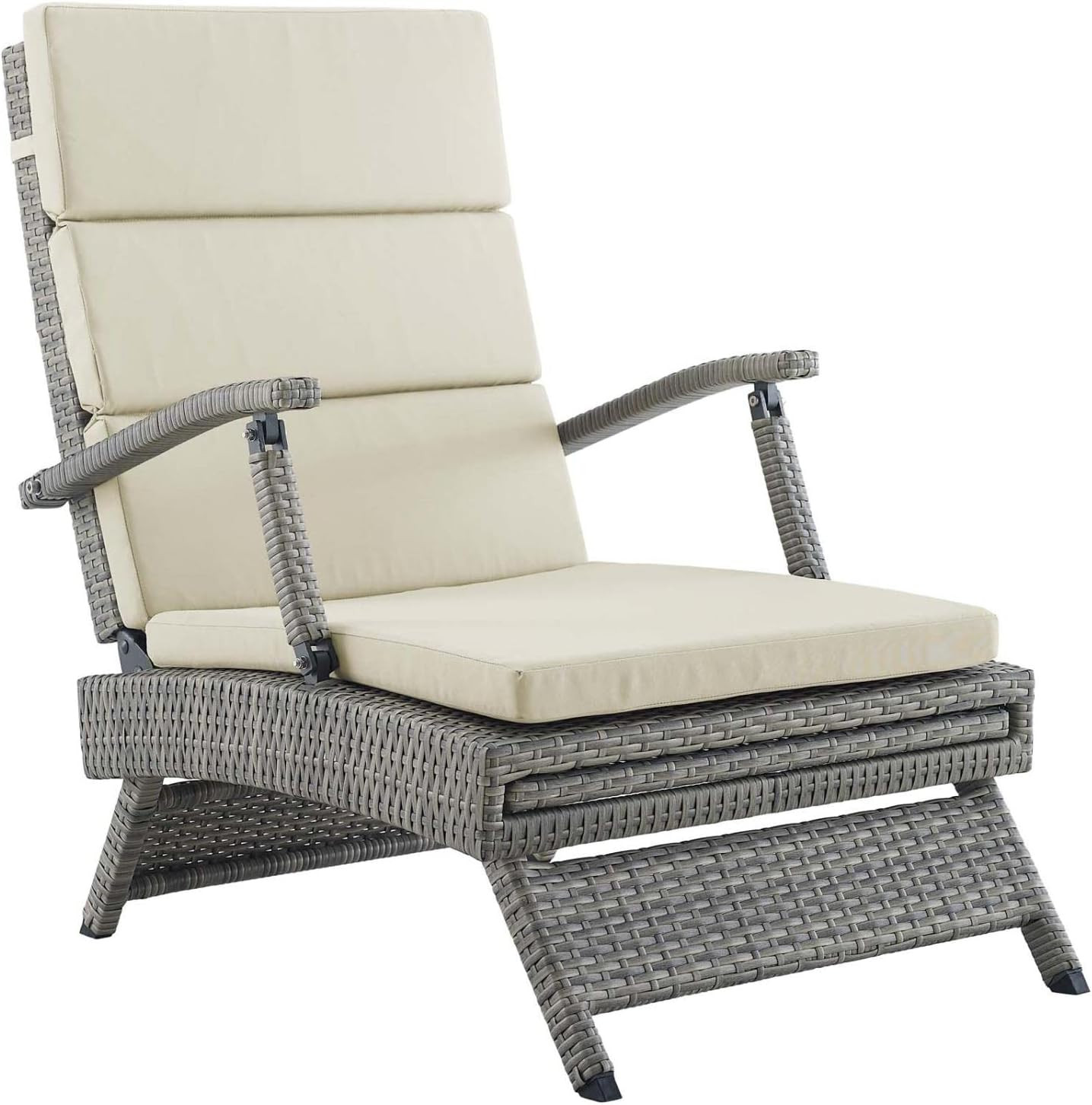 Light Gray Beige Wicker Rattan Outdoor Chaise Lounge for Patio Relaxation