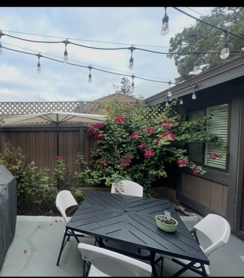 Patio Table Metal 42 X 42 & Umbrella ***Chairs Not Included***