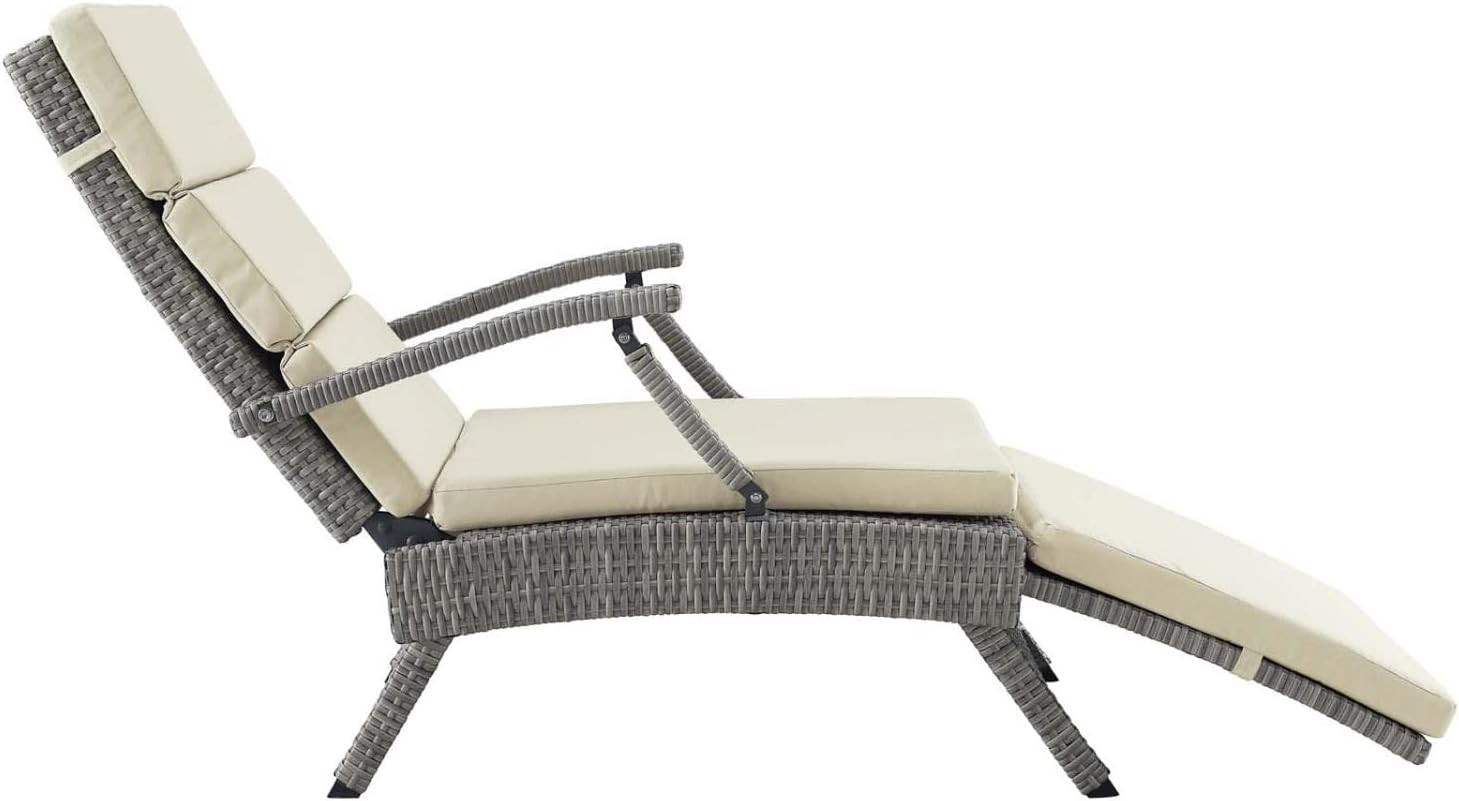 Light Gray Beige Wicker Rattan Outdoor Chaise Lounge for Patio Relaxation