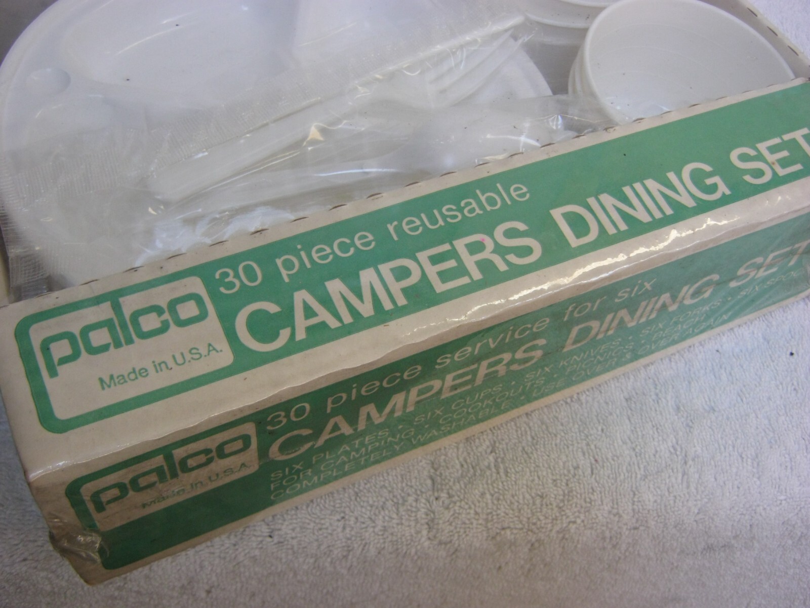 Vintage Palco 30 Piece Reusable Campers Dining Set ” New ” In Box, Must See