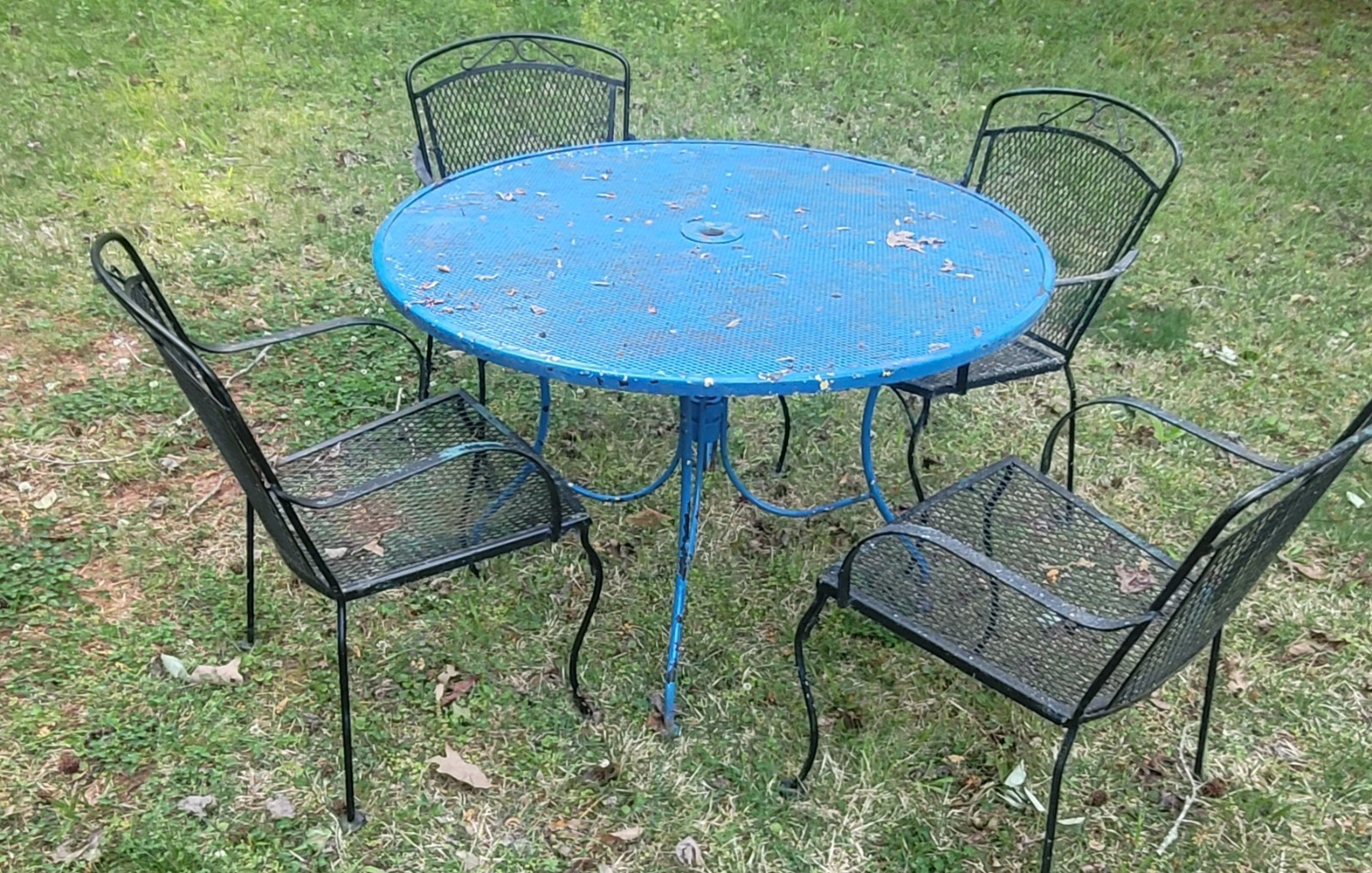 5pc Vintage Black & Blue Wrought Iron Patio Set Table & 4 Barrel Back Chairs